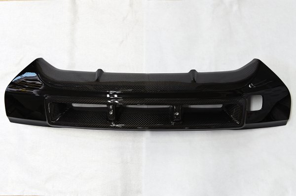 20210622-r35-carbon-intake-grill-1