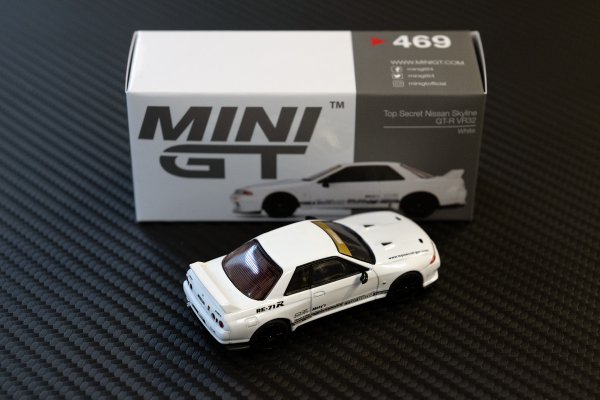 20230226-mini-gt-white-02