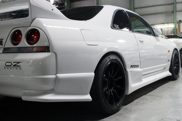 Sold]TS BCNR33 GT-R 400R White – TOPSECRET