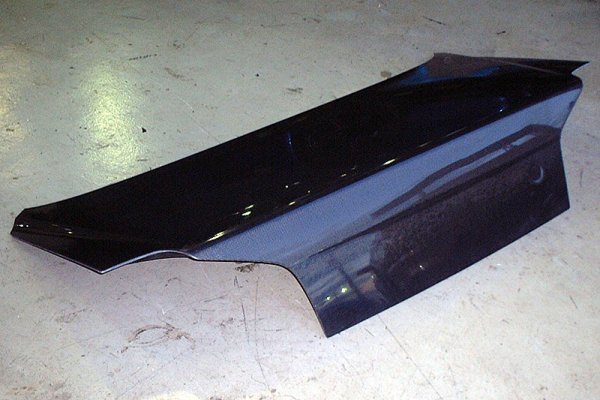 bnr34-lightweight-trunk-lid-3